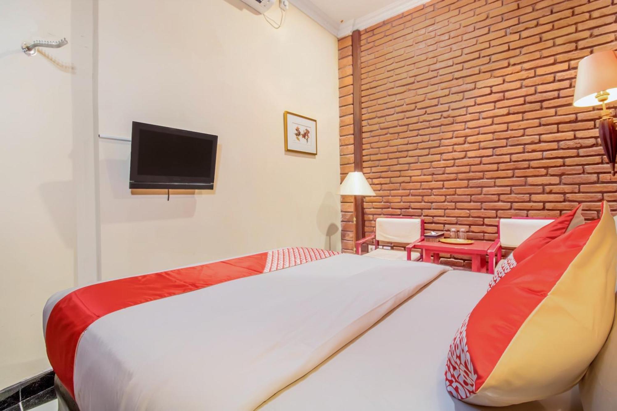 Super Oyo 3118 Maxi Budget Hotel 2*